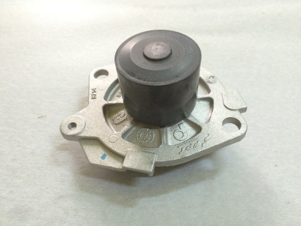Pompa de apa Opel Astra H Z19DT original GM